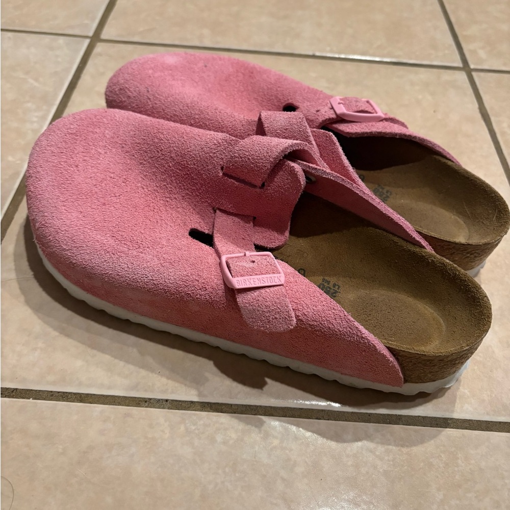 Pink Suede Birkenstocks Slip-On Clog with Adjustable Buckle - Picture 4 of 6